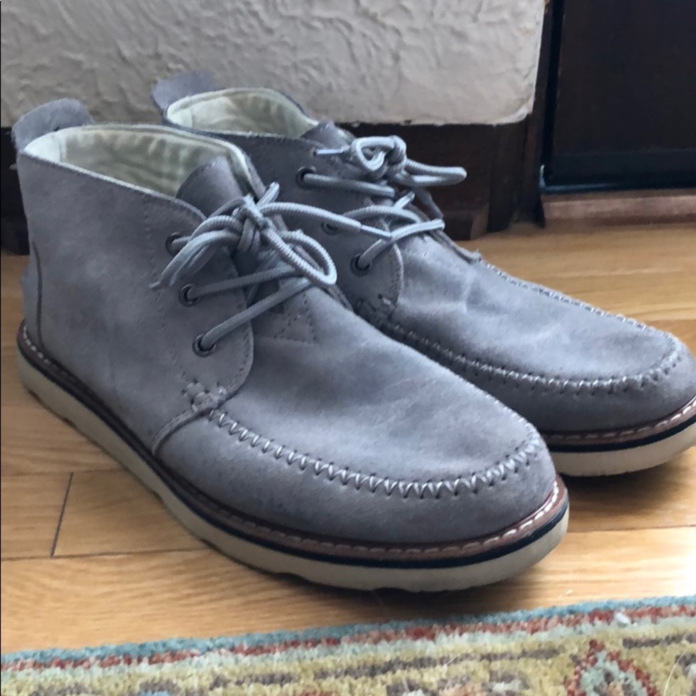 Toms Gray Suede Chukka Boots